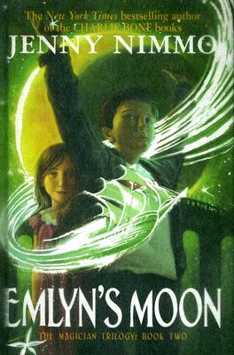 Emlyn's Moon (The Magician Trilogy #2)
